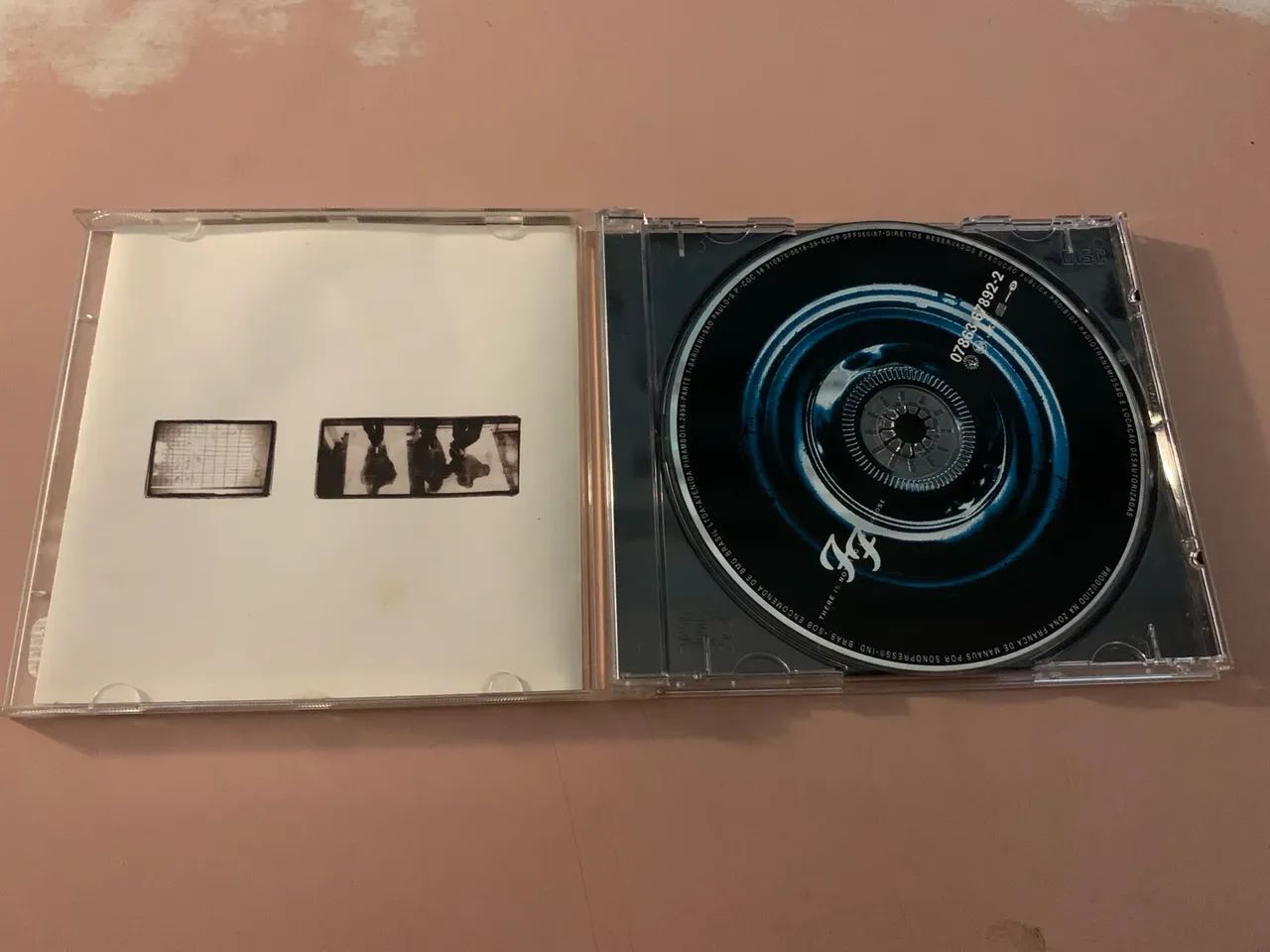 CD Foo Fighters - There Is Nothing Left To Lose ótimo estado  - Foto 5