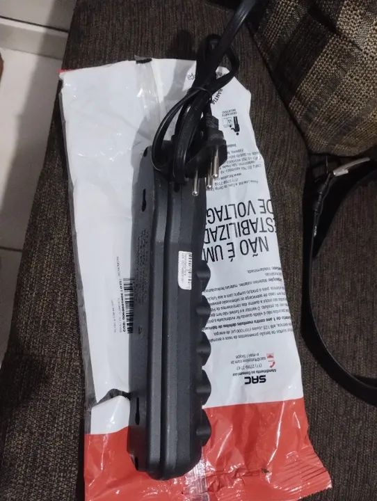 Vendo um filtro de linha com 5 tomadas - Foto 4