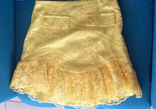 Conjunto top cropped e saia amarelo de renda e strass botswana - Foto 2