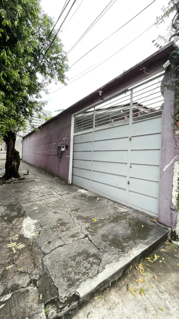 Linda casa no PQ10 av Maneca marques, pxóximo a av Mario Ypiranga. 640 mil