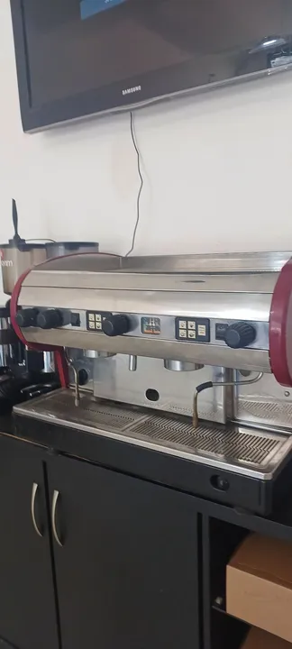 Máquina de Café Expresso Profissional Sanmarino 2gruposo ac /prostas