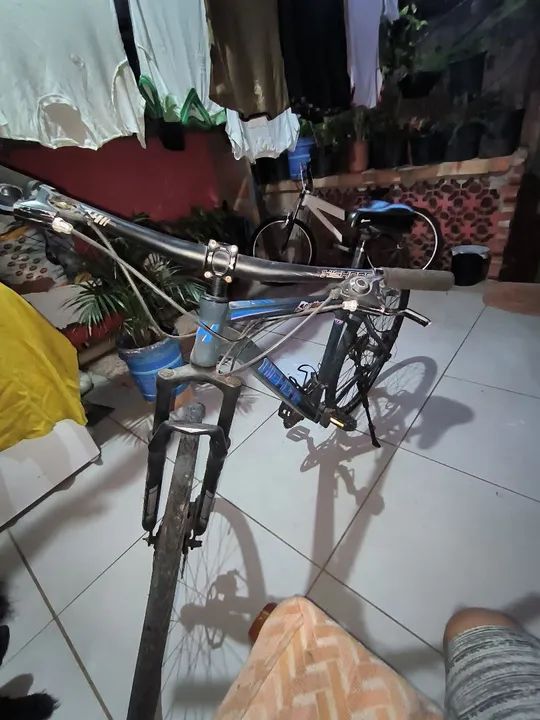 Bicicleta de Mountain Bike Aro 29 - Foto 3