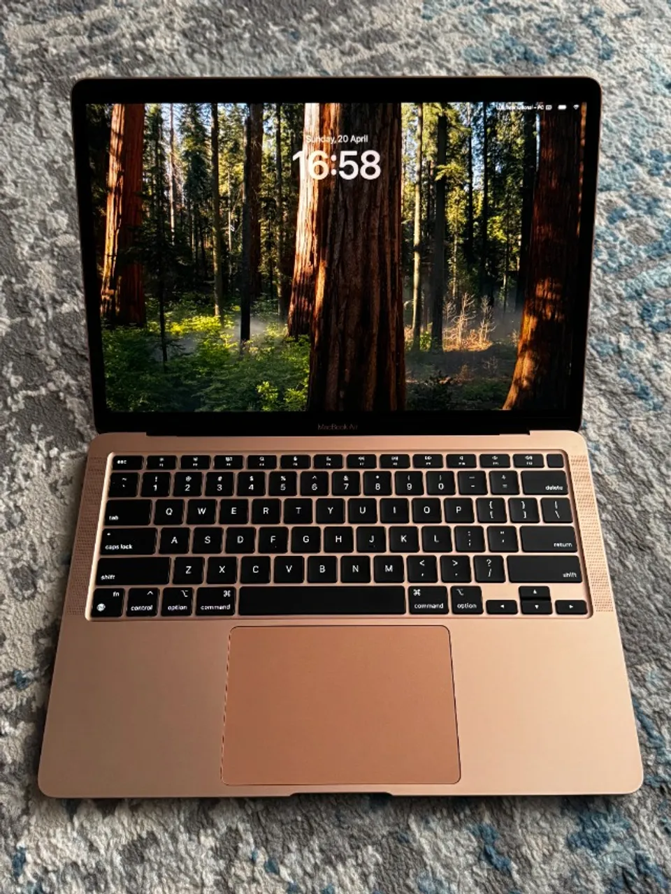 Macbook Air 2020 M1 - 256GB - Ouro Rosa