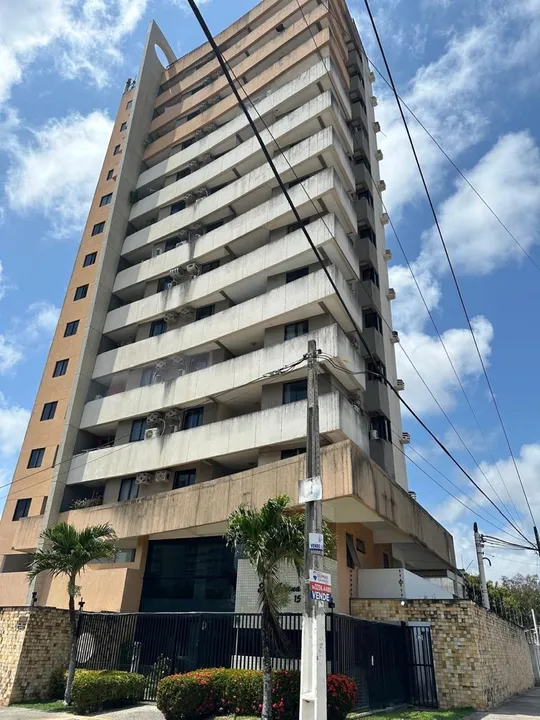 Apartamento em Ponta Negra com 2 quartos
