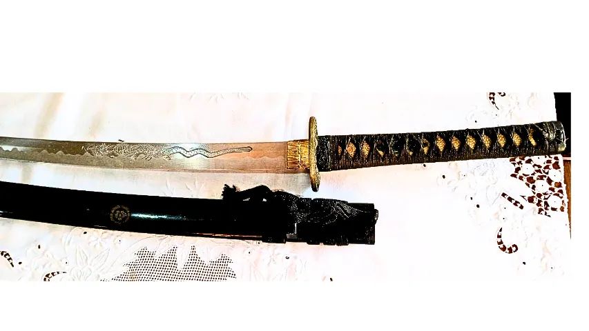 CONJUNTO DE RÉPLICAS DECORATIVAS DE ESPADAS SAMURAI JAPONESAS - KATAKANA e WAKISASHI - Foto 6
