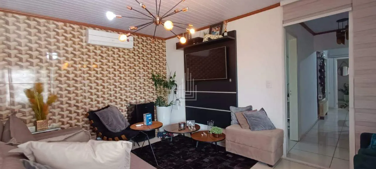 Casa disponível para venda no Jardim Petrópolis em Foz do Iguaçu.