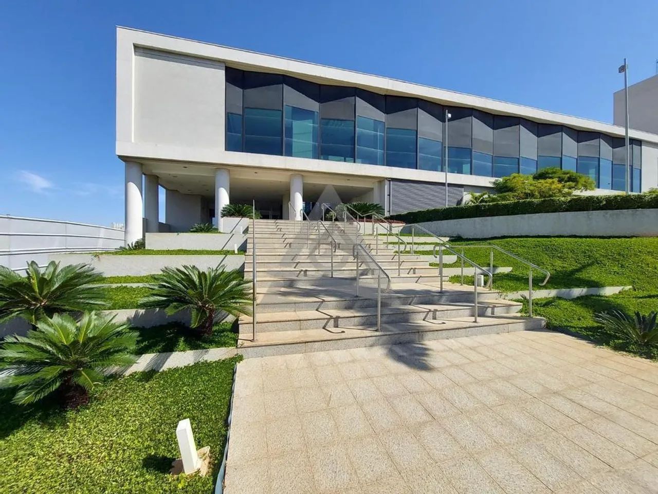 Prédio à venda e para alugar em Campinas, Jardim do Lago Continuação, com 4542 m²