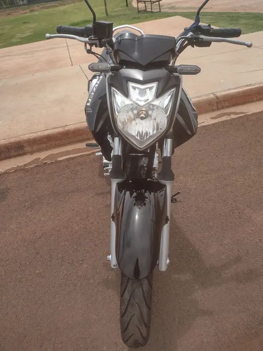 Moto Fazer 250cc - Preta - Ótimo estado