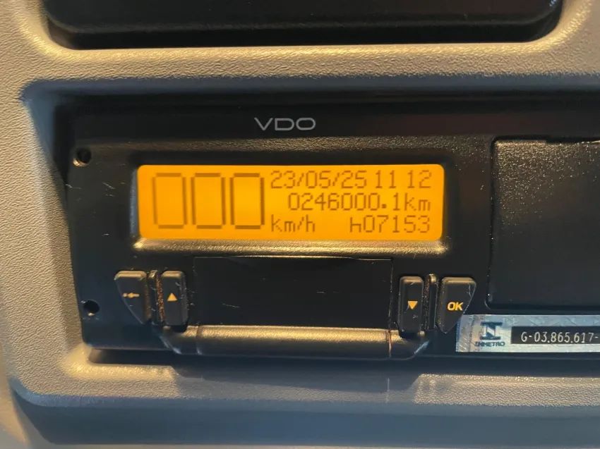 MB AXOR 2544 6X2 ANO 22 MERCEDES BRNZ SUSP MOLA - Foto 11