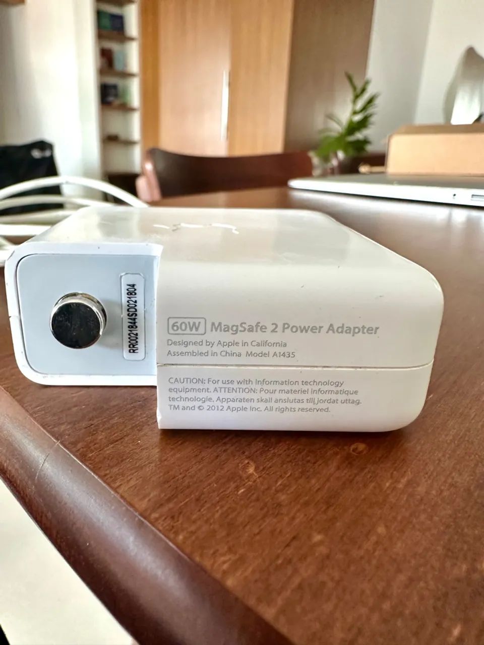 Fonte MagSafe 2 de 60W Original Apple, Semi-Nova - Foto 3