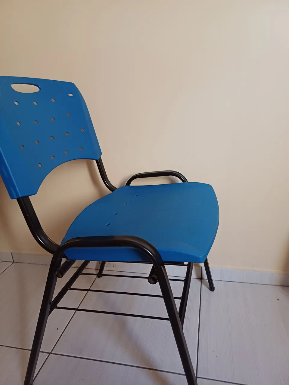 Cadeira Escolar Azul com Apoio