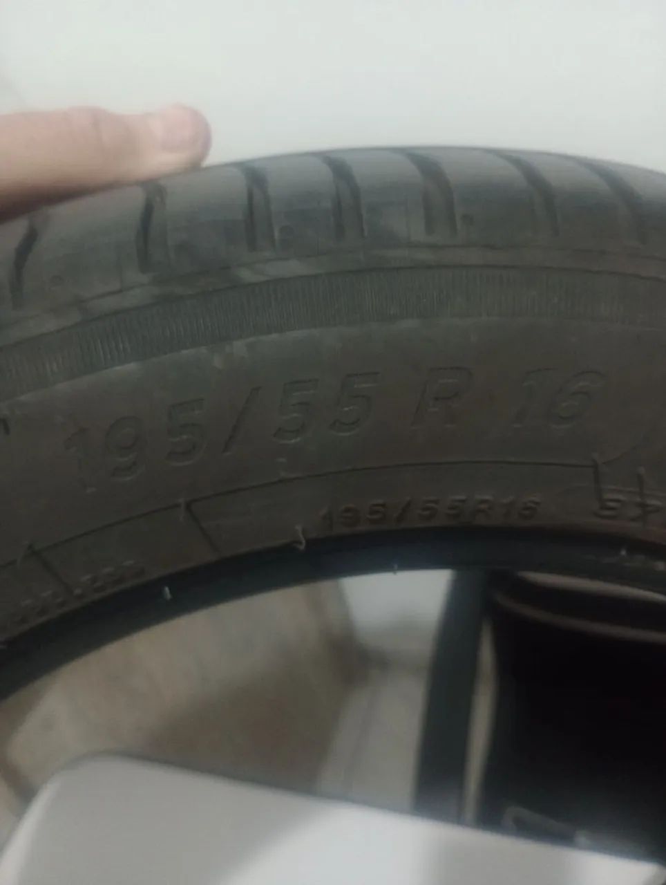 Pneu Michelin 195/55/16 - Foto 3