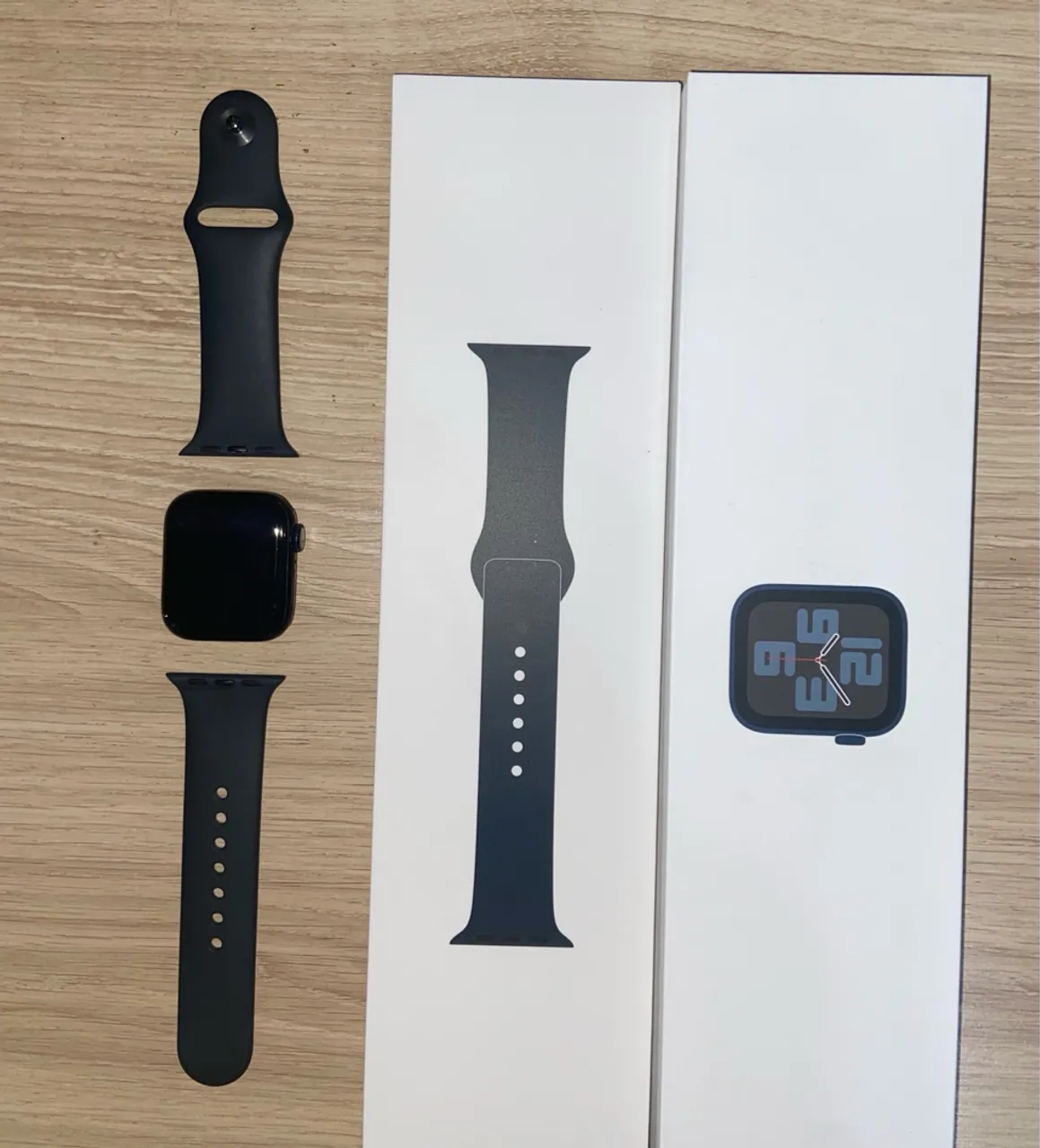 Apple Watch SE (2ª geração) 40mm GPS - Midnight
