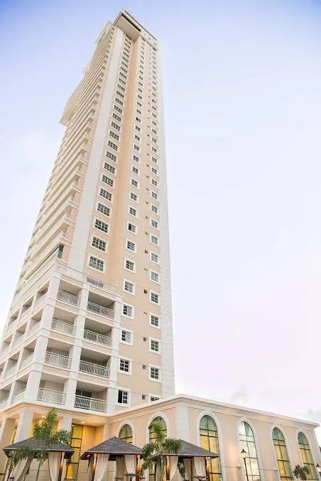 Apartamento para venda com 214 metros quadrados com 3 quartos