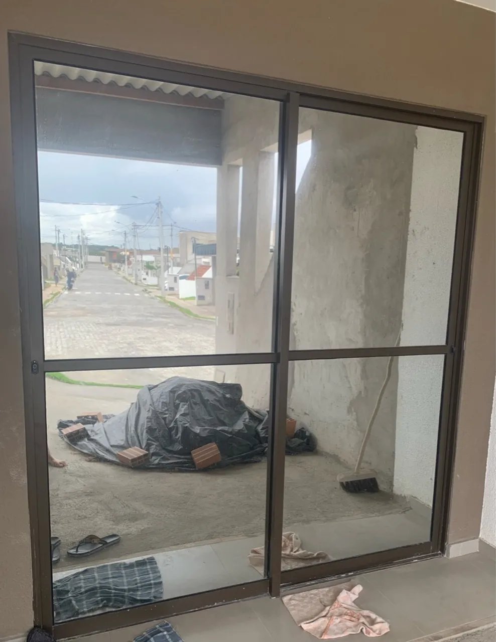 Porta de correr em alumínio