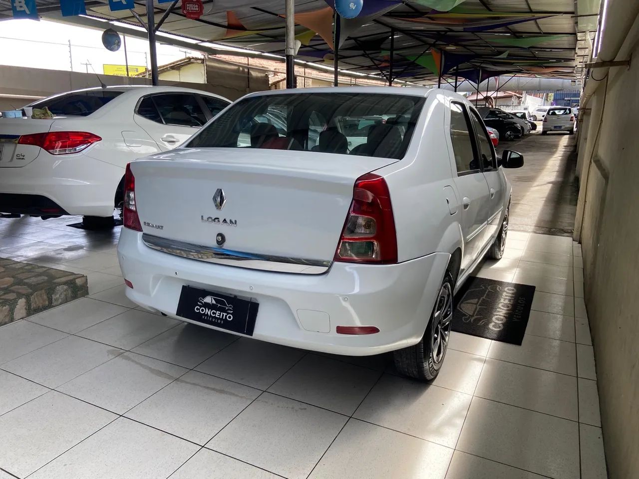 Renault Logan Expres./exp. UP Hi-flex 1.0 16V 4P 2013 - Foto 5
