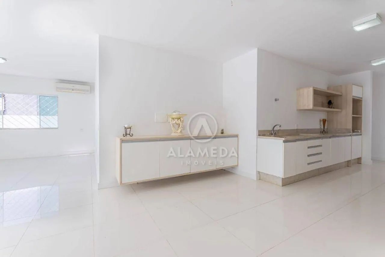 Casa com 4 dormitórios à venda, 490 m² por R$ 3.800.000,00 - Praia dos Amores - Balneário 