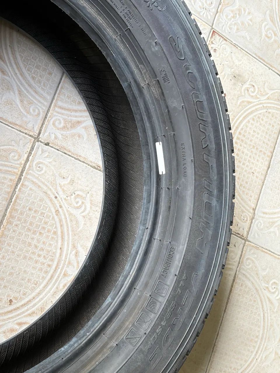 Pneu Pirelli Aro 18 Scorpion 225/60R18 104H XL - Foto 4