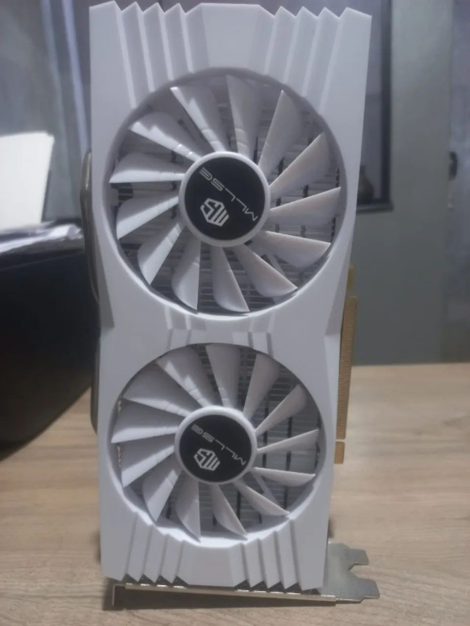 Placa de Vídeo rRX 580 AMD Radeon, 8GB,  - Foto 3
