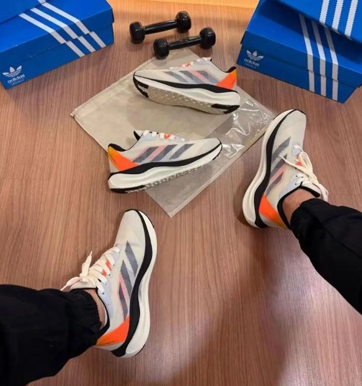 Tênis Adidas - Foto 4