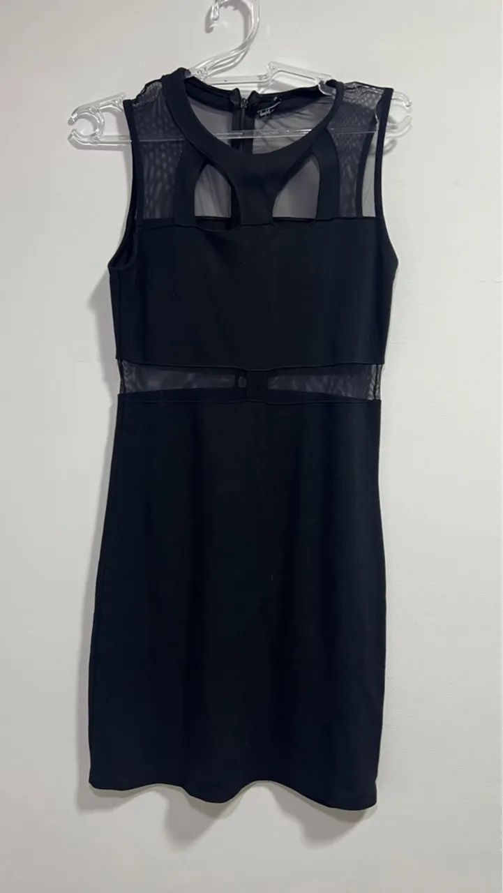 Vestido Preto com tule 