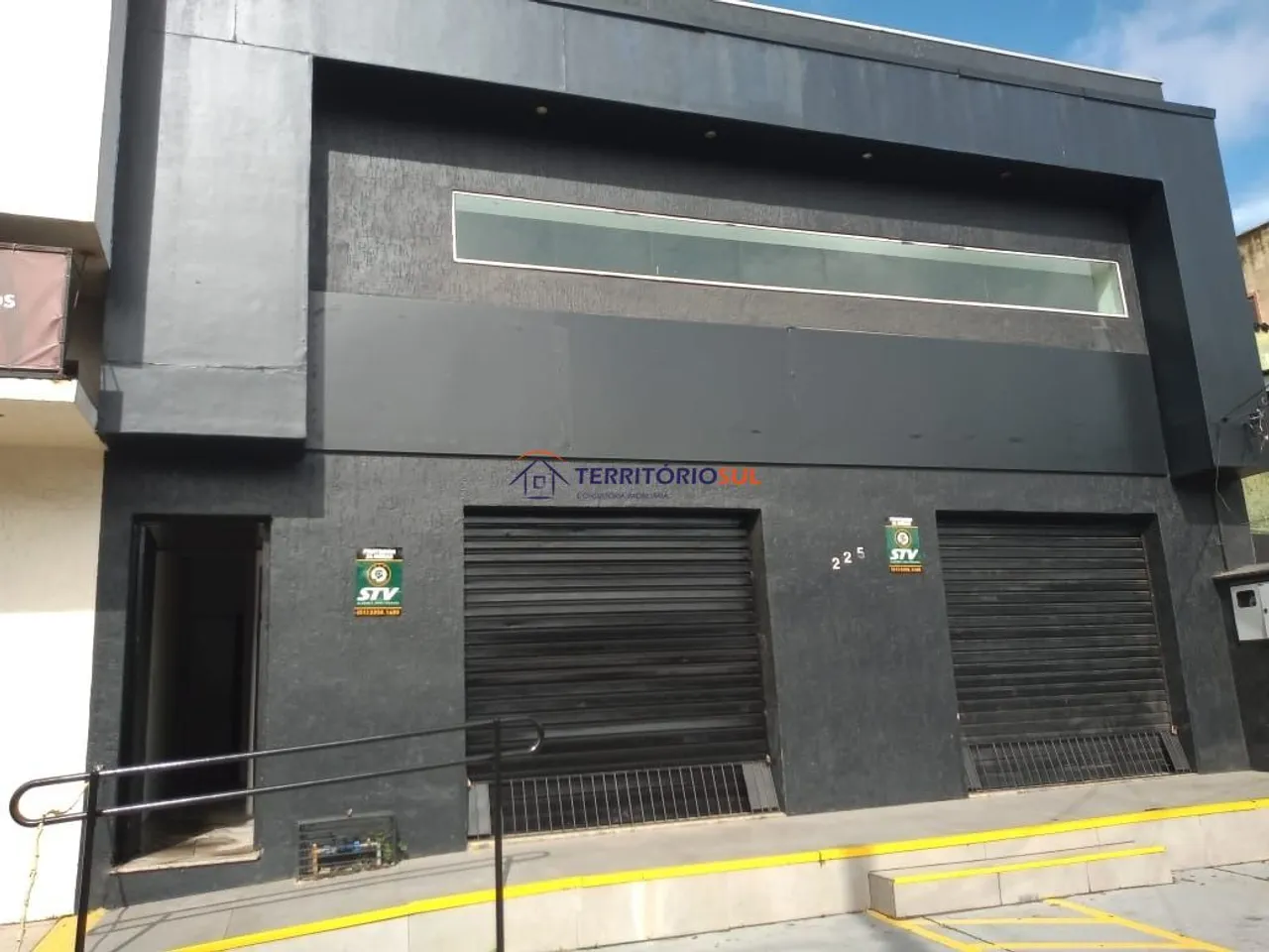 Loja para Venda - 300m², 0 dormitórios, Medianeira