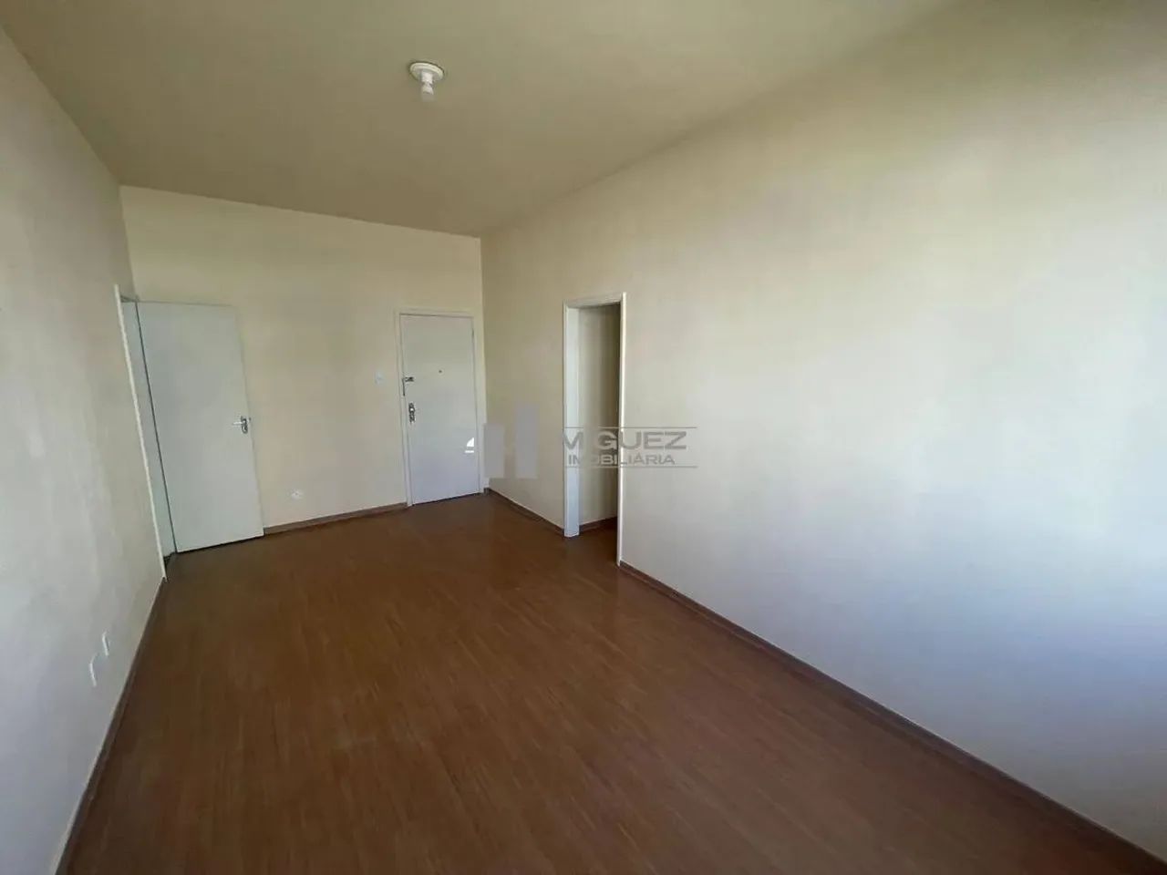 Apartamento para alugar debruçado no Shopping Tijuca! Sala 2 quartos com 1 vaga! - Foto 6