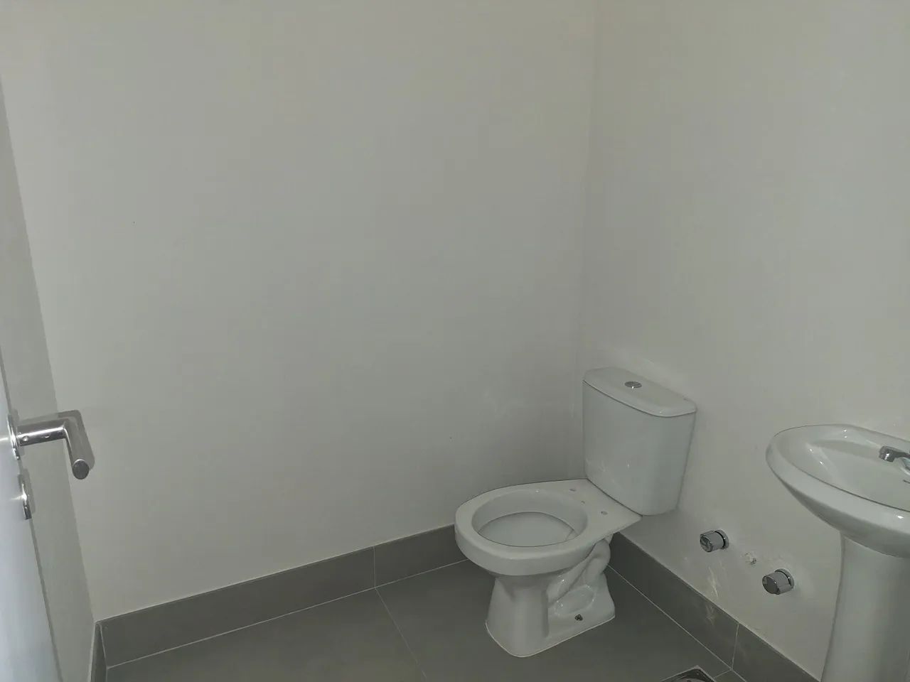 Excelente oportunidade de aluguel de uma sala comercial na Barra da Tijuca, Rio de Janeiro - Foto 4