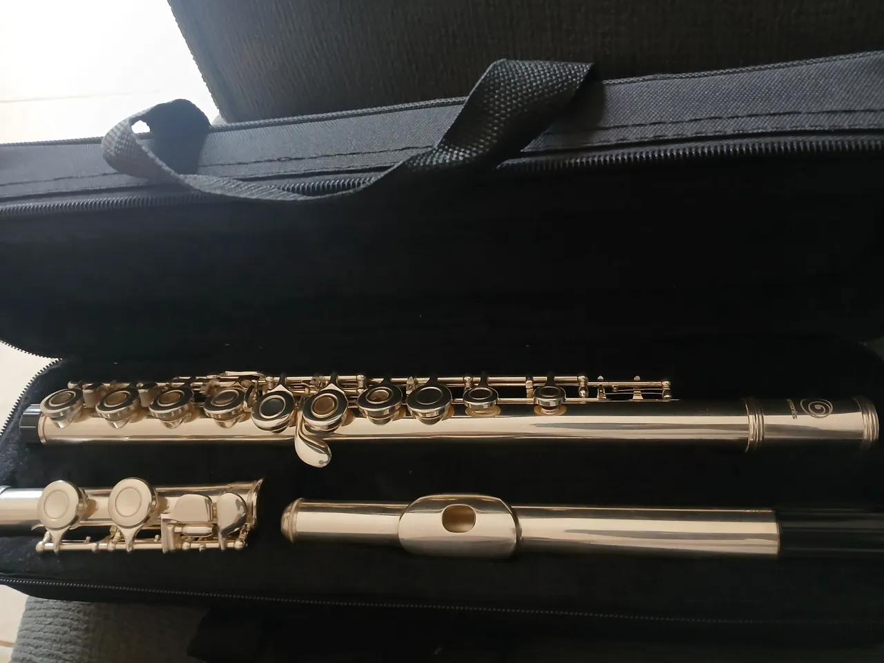 Flauta transversal harmonics vazada em dó