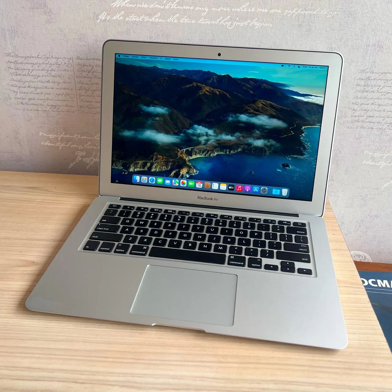 2017MacBookAir 13インチ i7 8GB 256GB MacBook Air 13″ 2017 A1466 i7 Dual Core 2.2GHz 8gb Ssd 256Gb