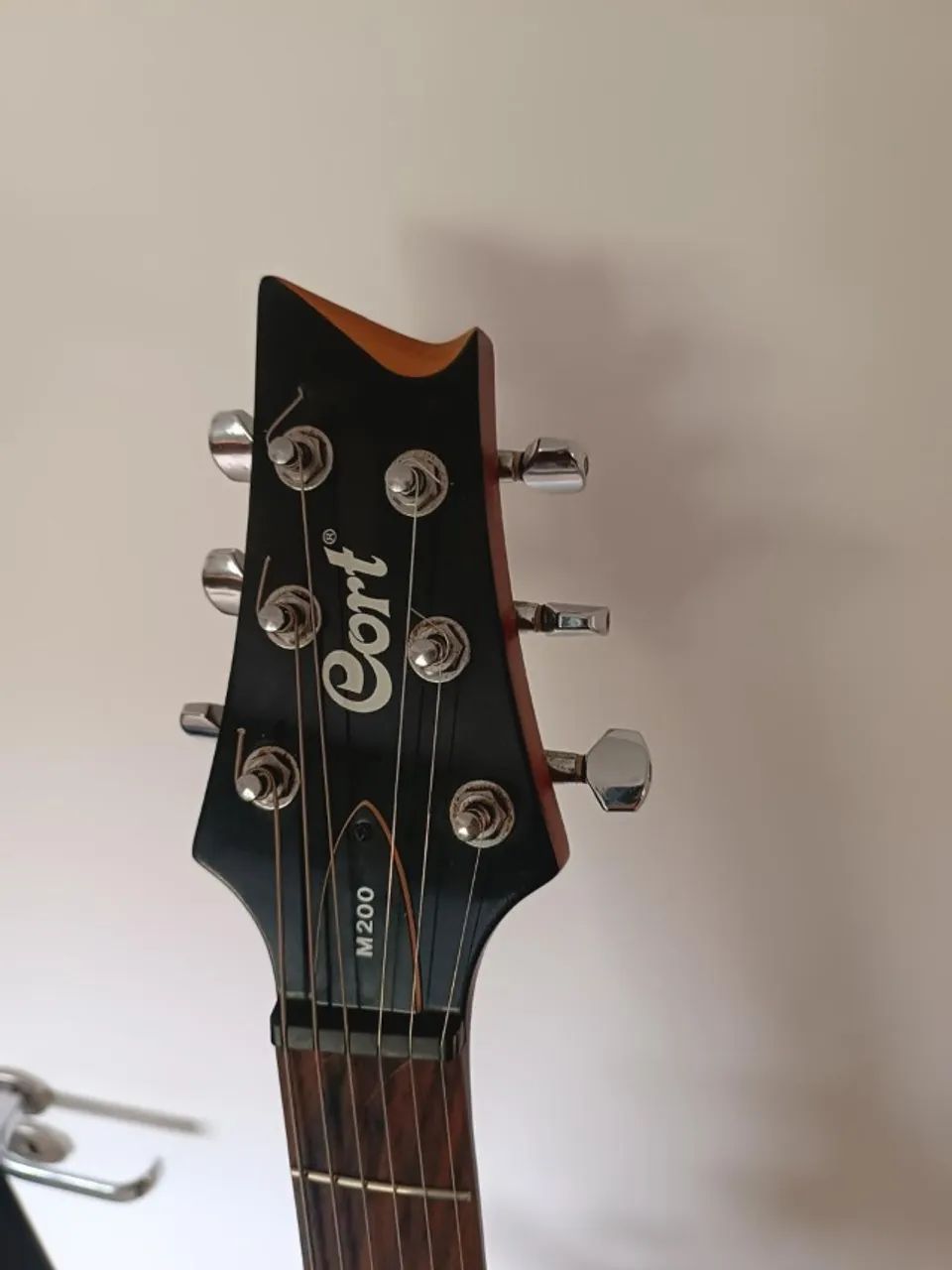 Guitarra Cort M200 + Cube Baby - Foto 4