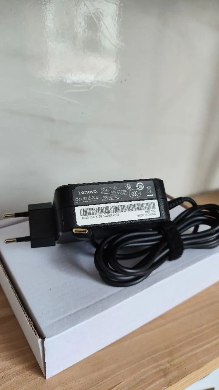 Carregador para notebook Lenovo USB-C 