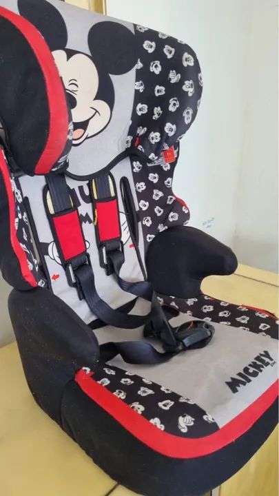 Cadeirinha de carro infantil Mickey Mouse