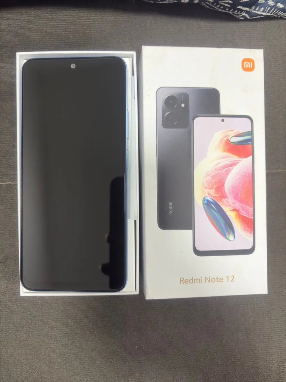 Smartphone Xiaomi Redmi Note 12 (256 GB) em perfeito estado