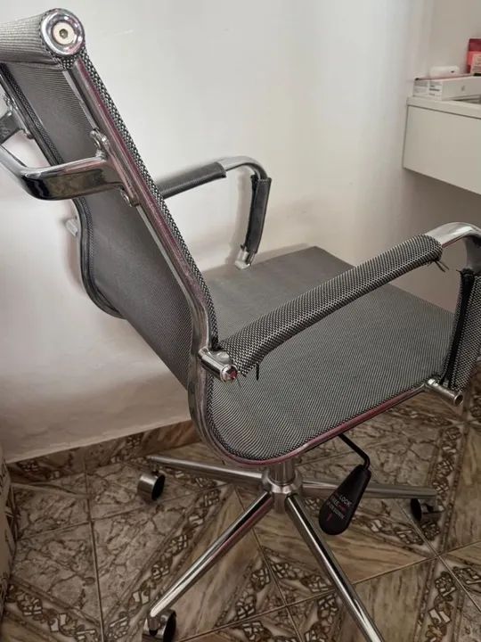 Cadeira de Escritório - Mesh Cinza - Foto 3
