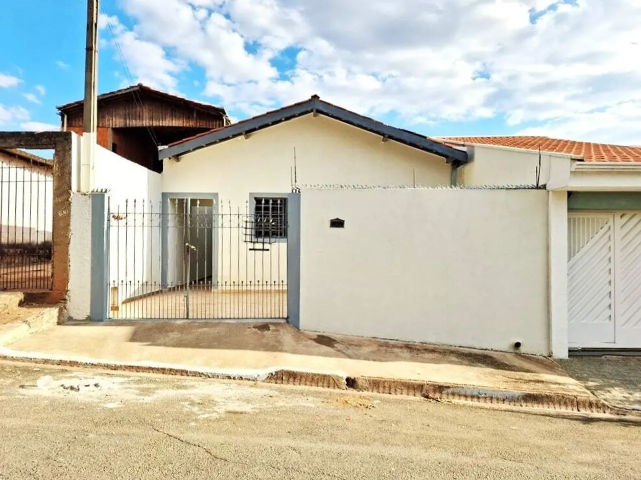 Casa para aluguel, 2 quartos, 2 vagas, Jardim Adélia Cavicchia Grotta - Limeira/SP