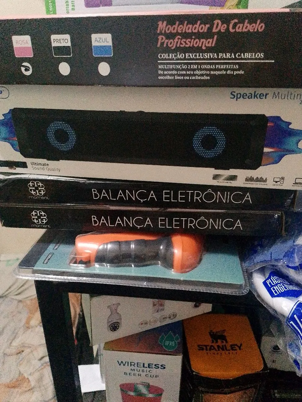 Caixa para Tv e computador