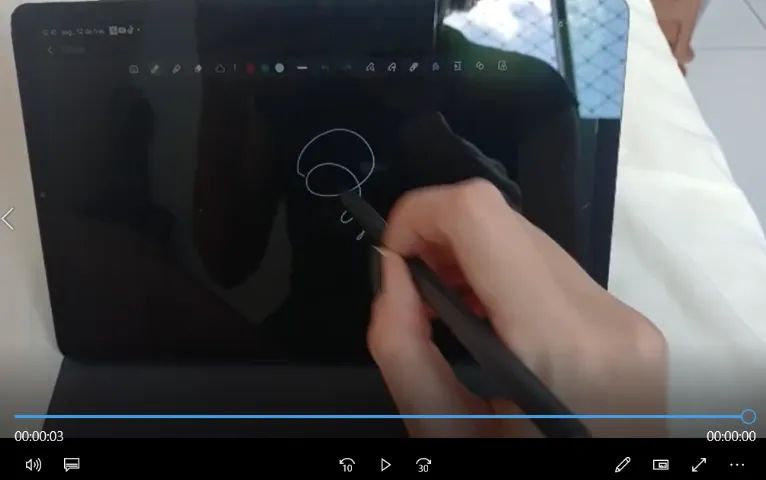 Tablet Galaxy S6 Lite Seminovo com capa e caneta digital. - Foto 2