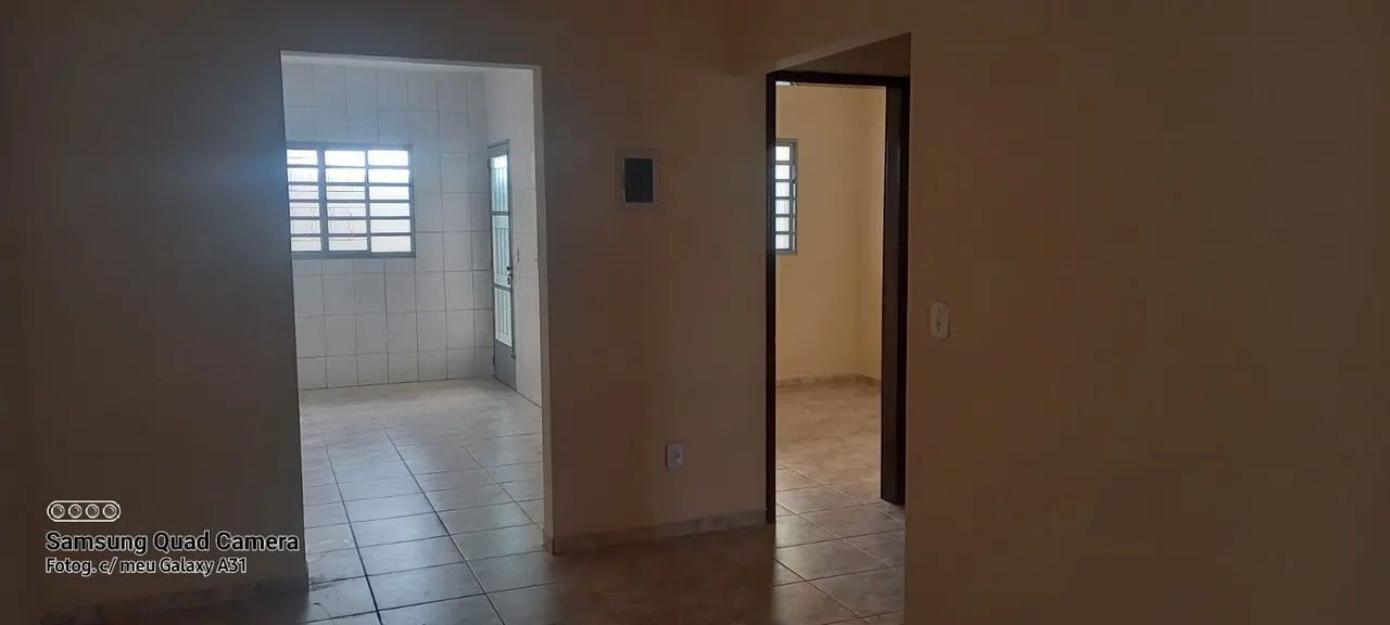 Excelente casa de 2 quartos
