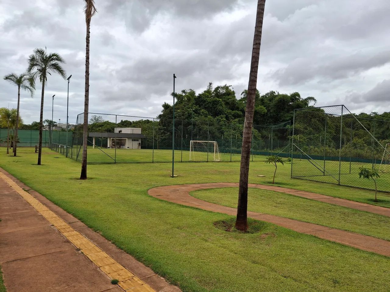 ? Terreno 388 m² no Condomínio Damba 3 - Uberaba/MG - Alto padrão - Foto 7