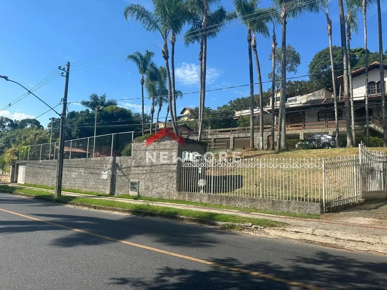 Casa em Avenida Otacílio Negrão de Lima - Jardim Atlântico - Belo Horizonte/MG
