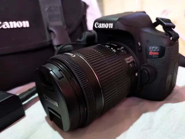 Canon T6i Eos Rebel + Lente 18-55mm + Bateria & Carregador (Usado)