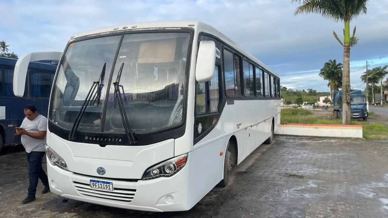 Ônibus Rodoviario vw 17.260 ano 2009 - Foto 2
