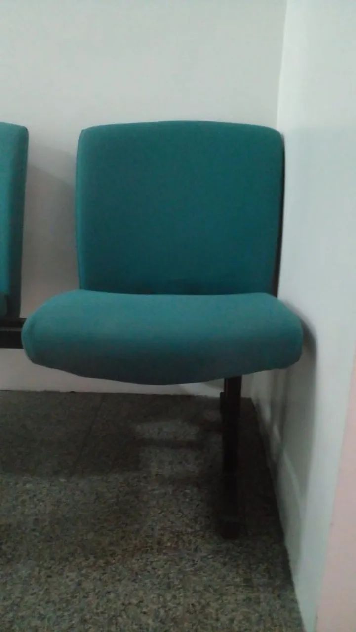 Longarina para recepção (troco em máquina de costura) - Foto 3