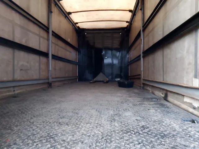 Ford Cargo 815, com baú sider de 6,20 metros - Foto 4