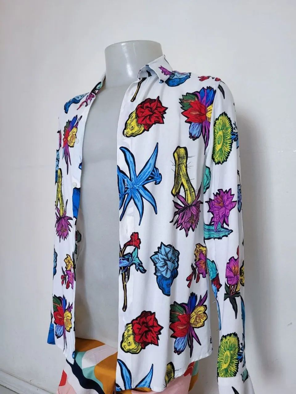 Camisa Floral Colorida Tam P - Foto 5
