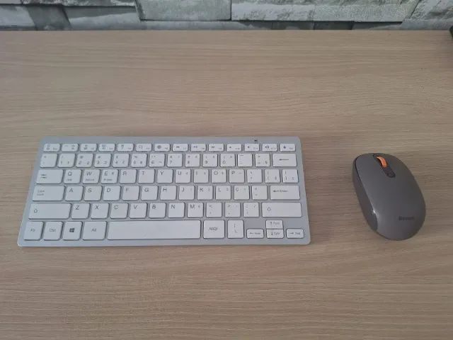 Kit Teclado e mouse sem fio 