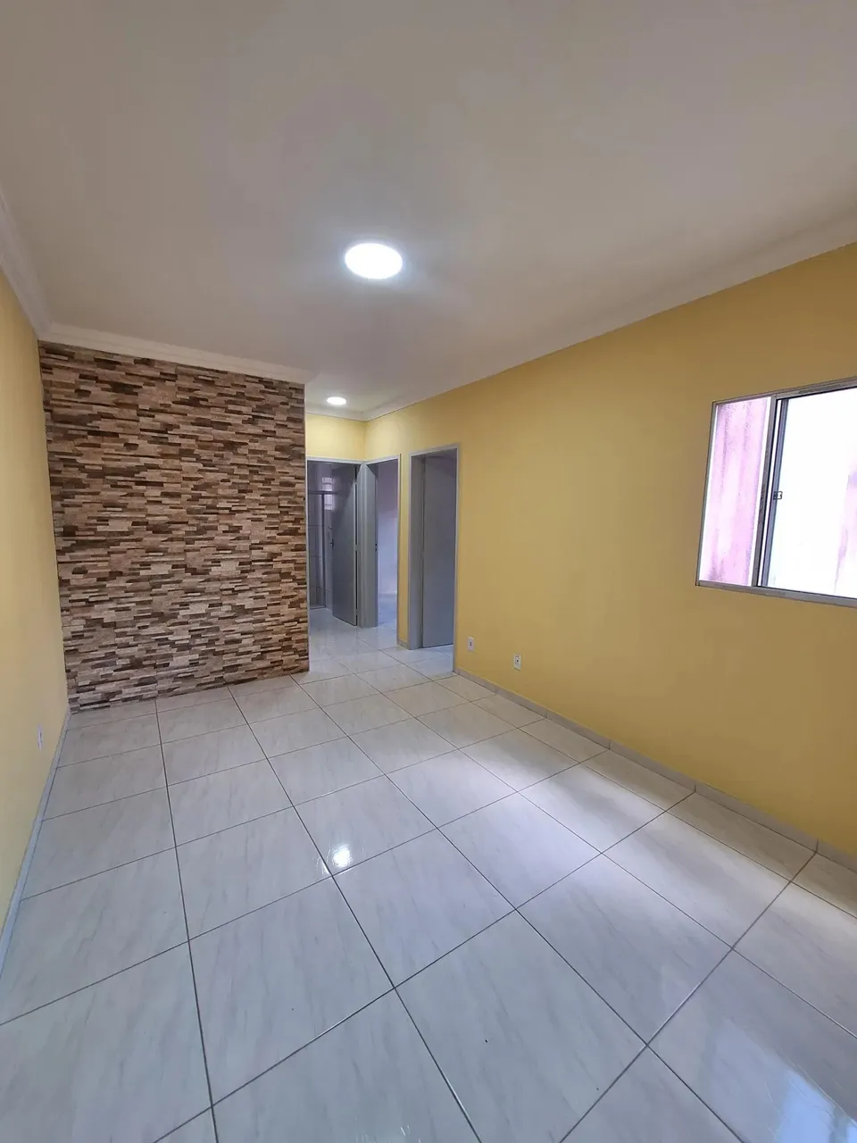 Alugo apartamento com 2 quartos no Cond. Parque Petrópolis 1, por trás do antigo Makro