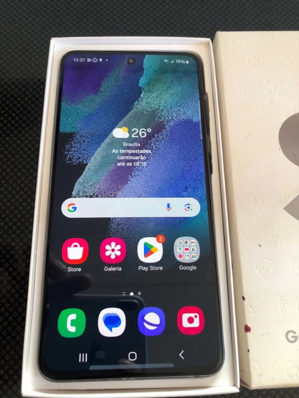 Samsung Galaxy S21 FE 5G - Tela AMOLED 120Hz 6,5 polegadas