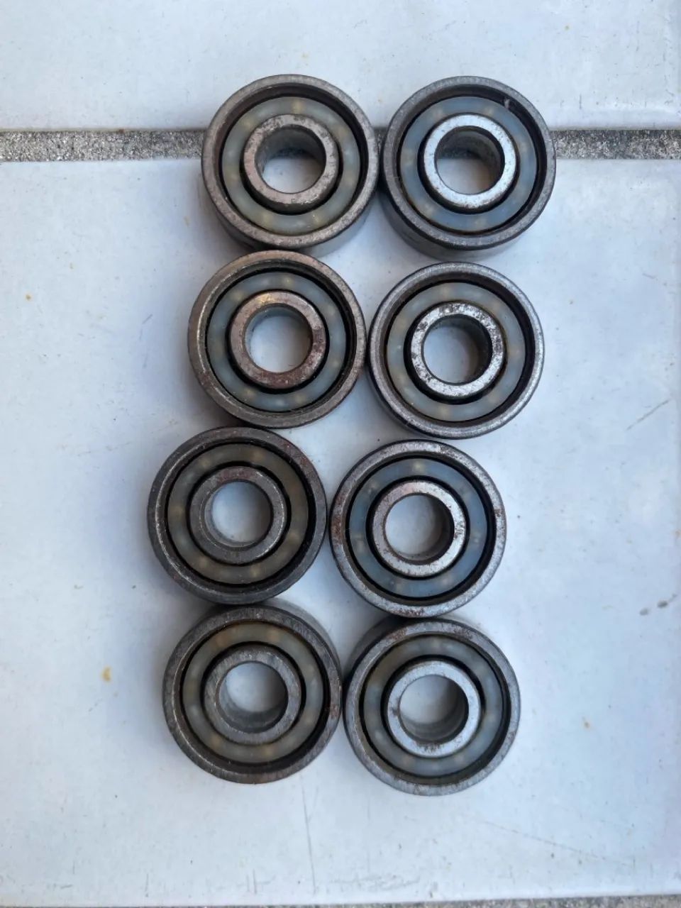 Rodas de Skate importada mini logo 55 e rolamento redbones - Foto 3